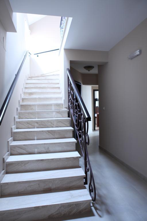 Garni Hotel Tema Nova Čačak Exteriör bild