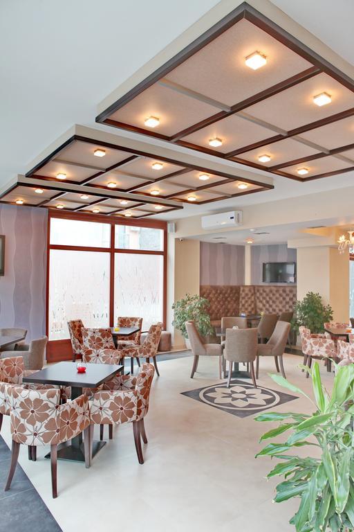 Garni Hotel Tema Nova Čačak Exteriör bild